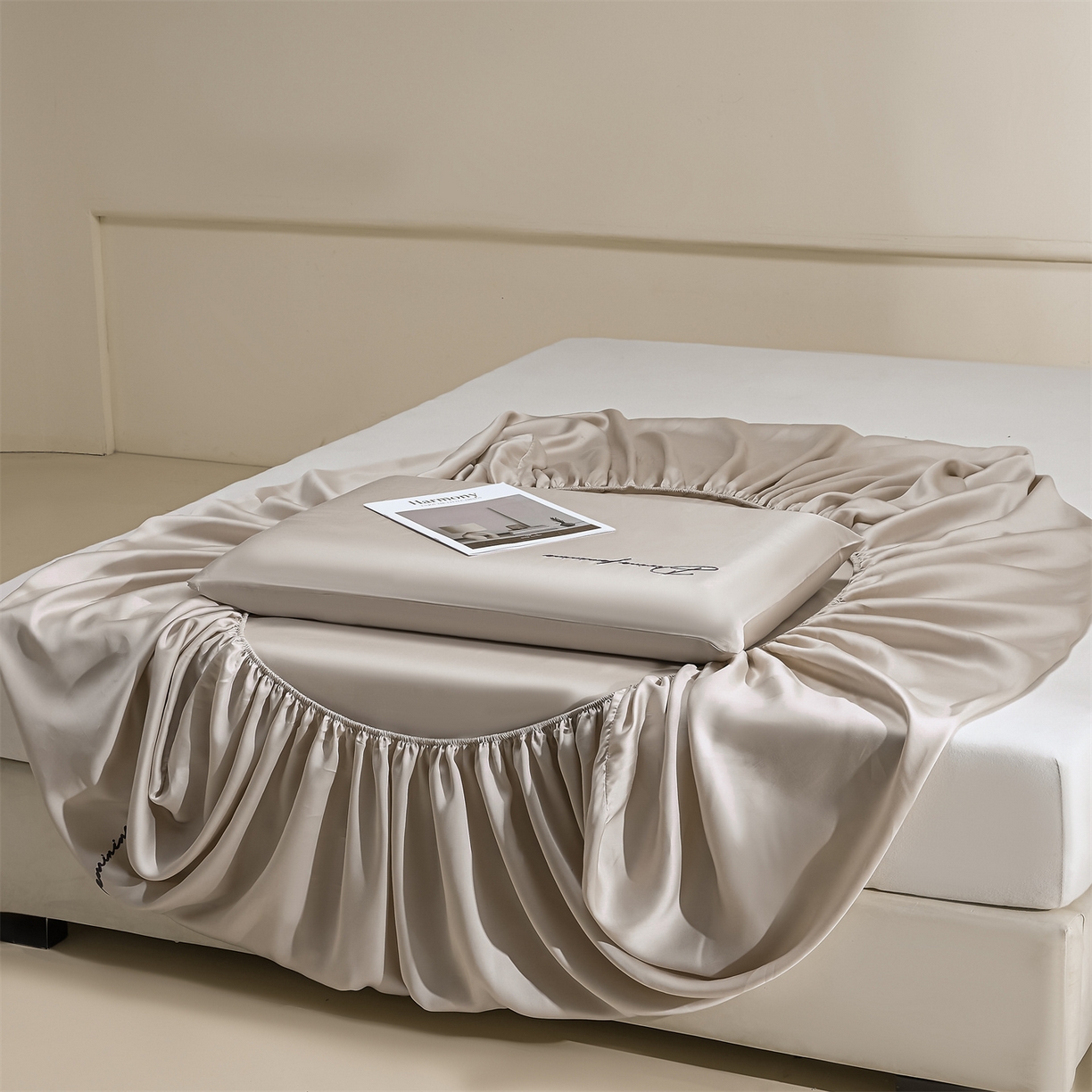 91家纺网 家纺一手货源 找家纺 DC 2026新款莱赛尔天丝轻奢刺绣单品床笠 浅茶