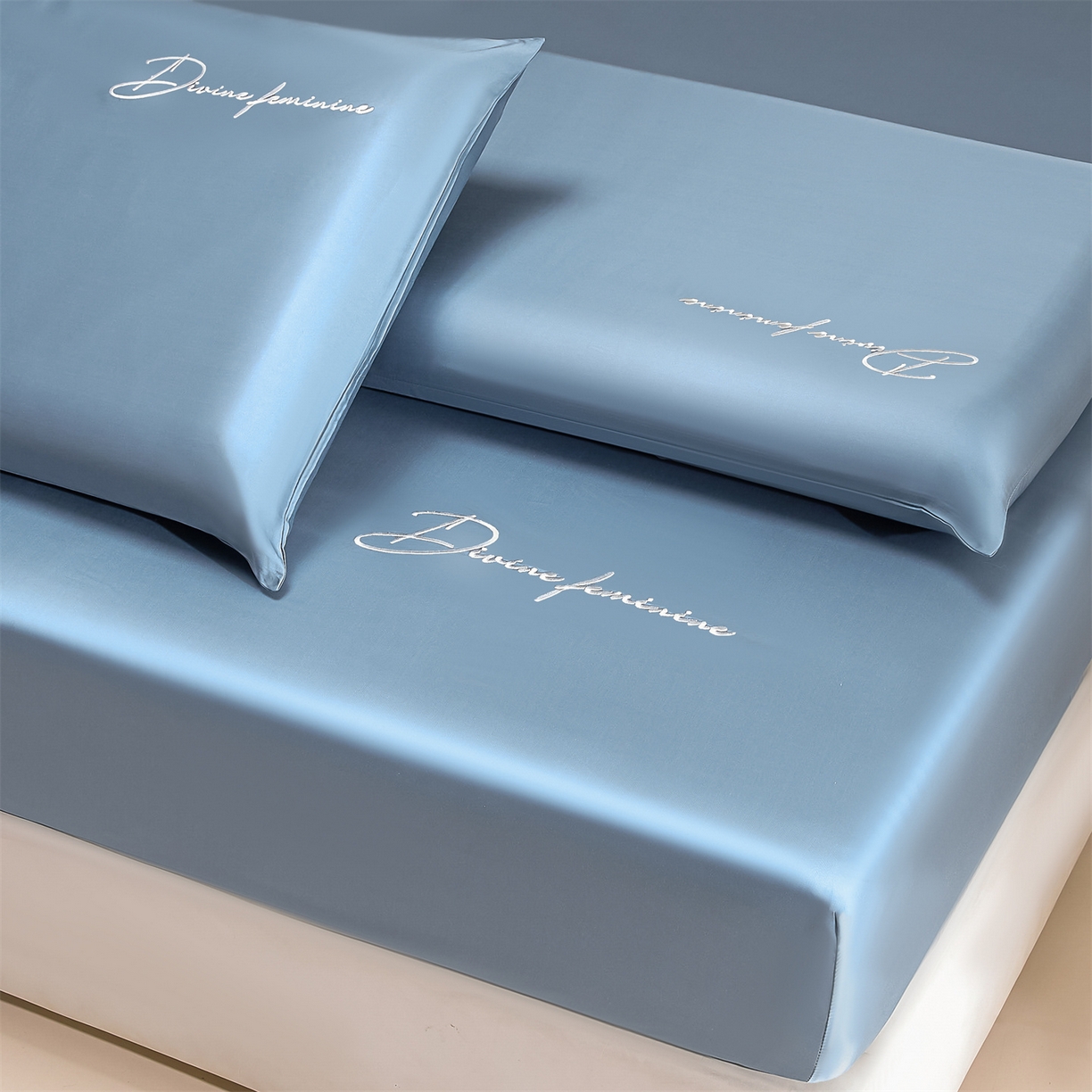 91家纺网 家纺一手货源 找家纺 DC 2026新款莱赛尔天丝轻奢刺绣单品床笠 梵高蓝