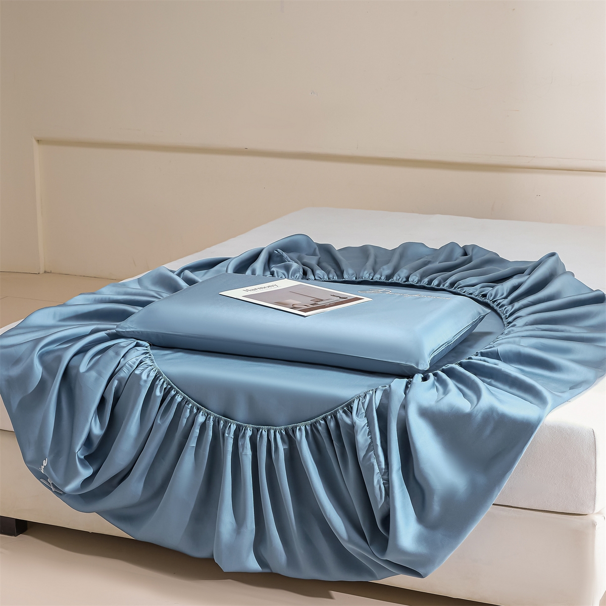 91家纺网 家纺一手货源 找家纺 DC 2026新款莱赛尔天丝轻奢刺绣单品床笠 梵高蓝