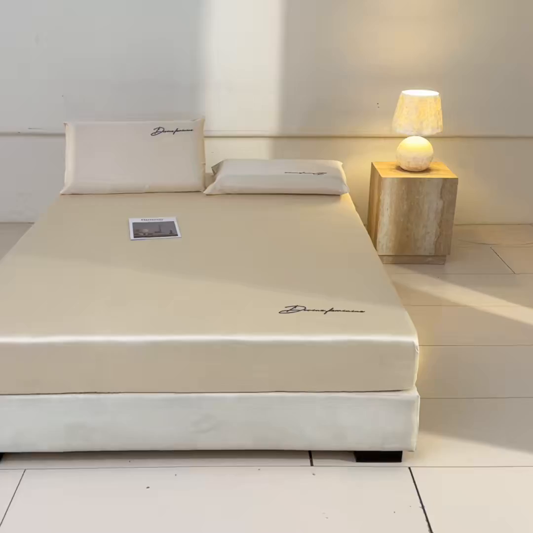 91家纺网 家纺一手货源 找家纺 DC 2026新款莱赛尔天丝轻奢刺绣单品床笠 元气白桃