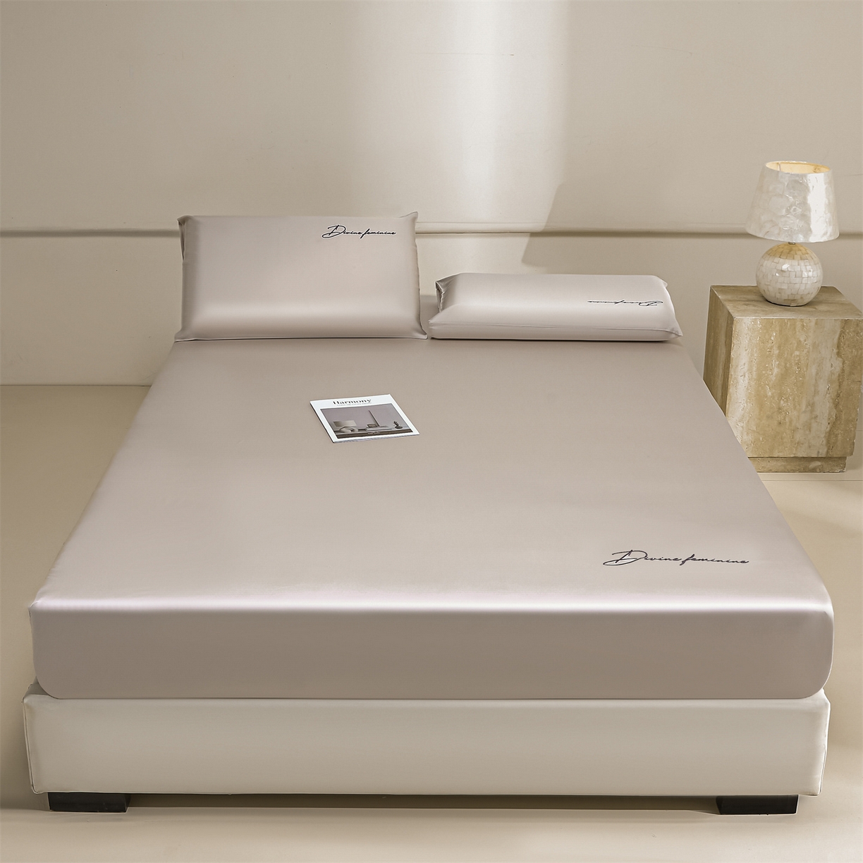 91家纺网 家纺一手货源 找家纺 DC 2026新款莱赛尔天丝轻奢刺绣单品床笠 浅茶