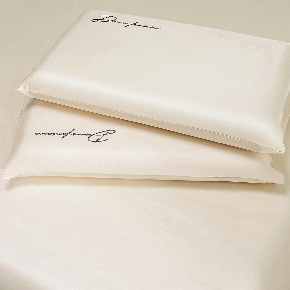 91家纺网 家纺一手货源 找家纺 （总）DC 2026新款莱赛尔天丝轻奢刺绣单品床单