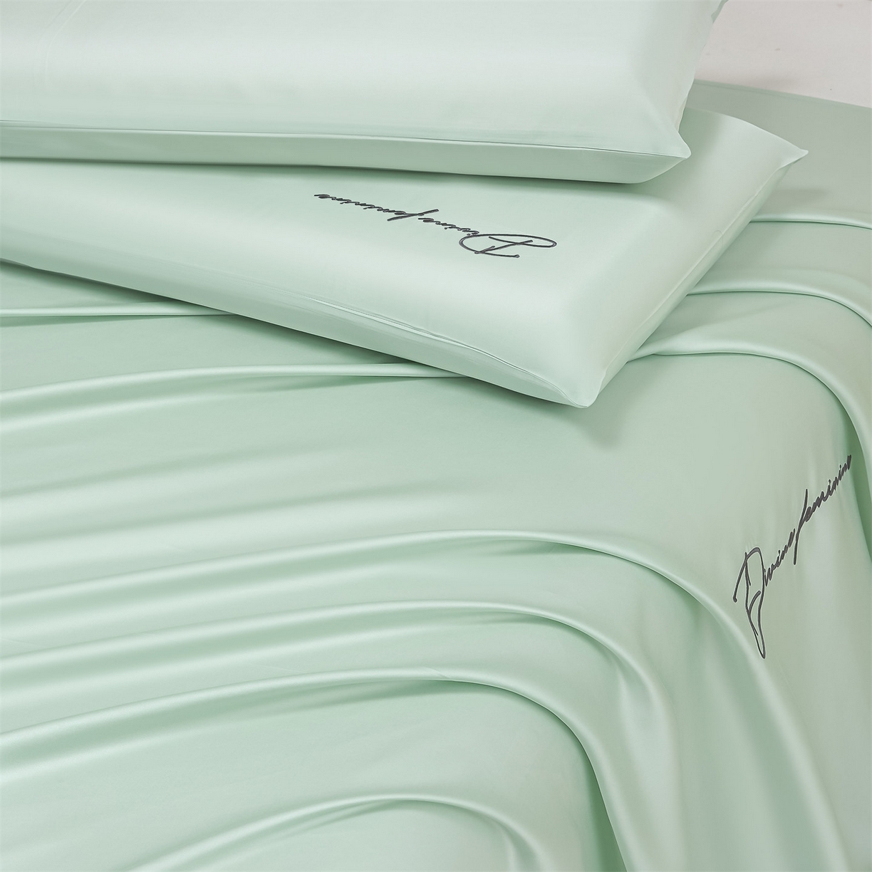 91家纺网 家纺一手货源 找家纺 DC 2026新款莱赛尔天丝轻奢刺绣单品床单 亚丁绿