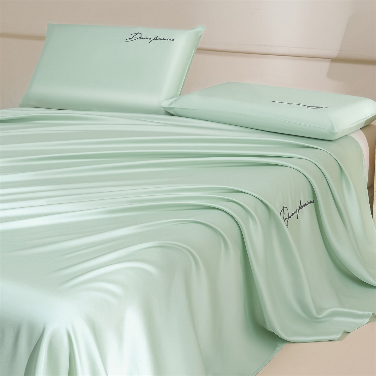 91家纺网 家纺一手货源 找家纺 DC 2026新款莱赛尔天丝轻奢刺绣单品床单 亚丁绿