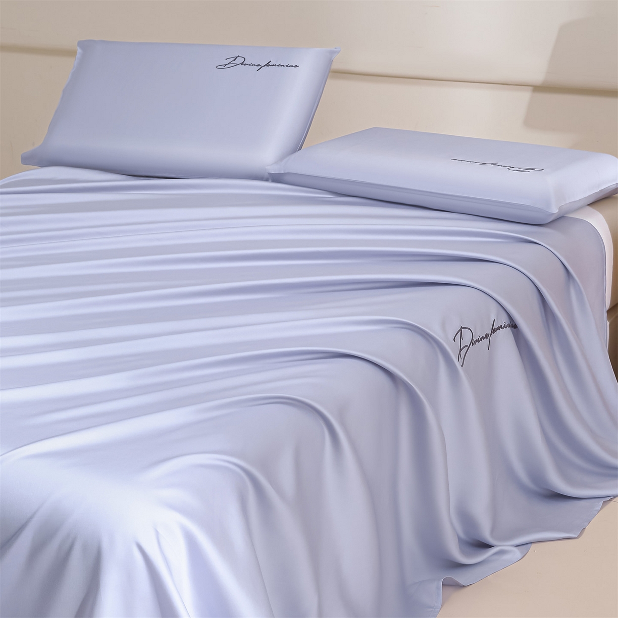 91家纺网 家纺一手货源 找家纺 DC 2026新款莱赛尔天丝轻奢刺绣单品床单 风信紫