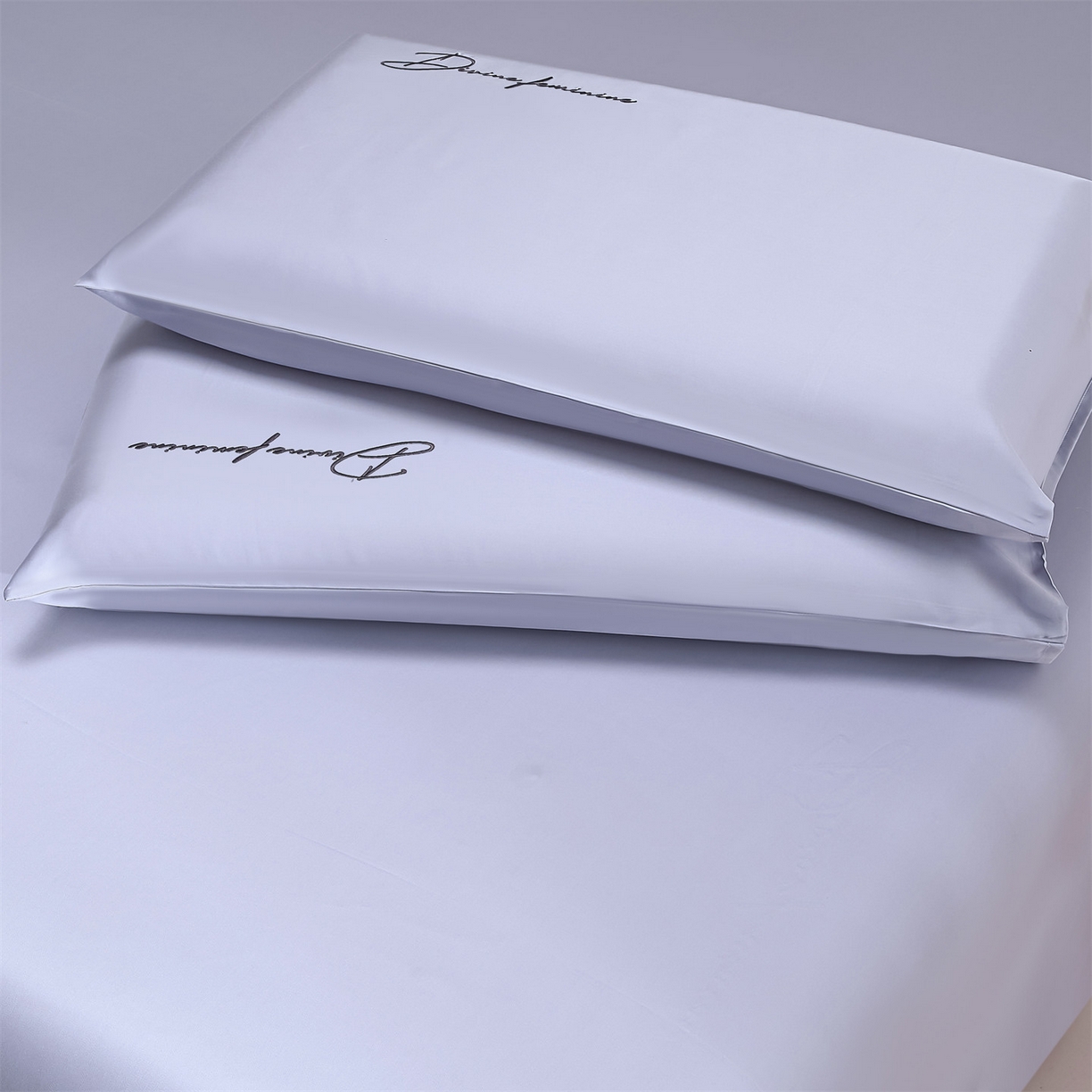 91家纺网 家纺一手货源 找家纺 DC 2026新款莱赛尔天丝轻奢刺绣单品床单 风信紫