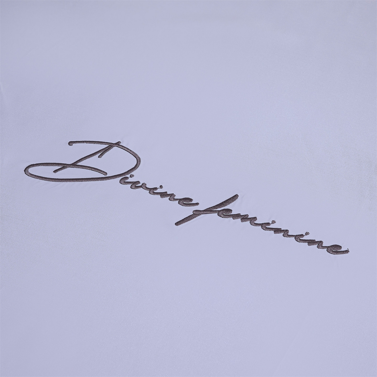 91家纺网 家纺一手货源 找家纺 DC 2026新款莱赛尔天丝轻奢刺绣单品床单 风信紫