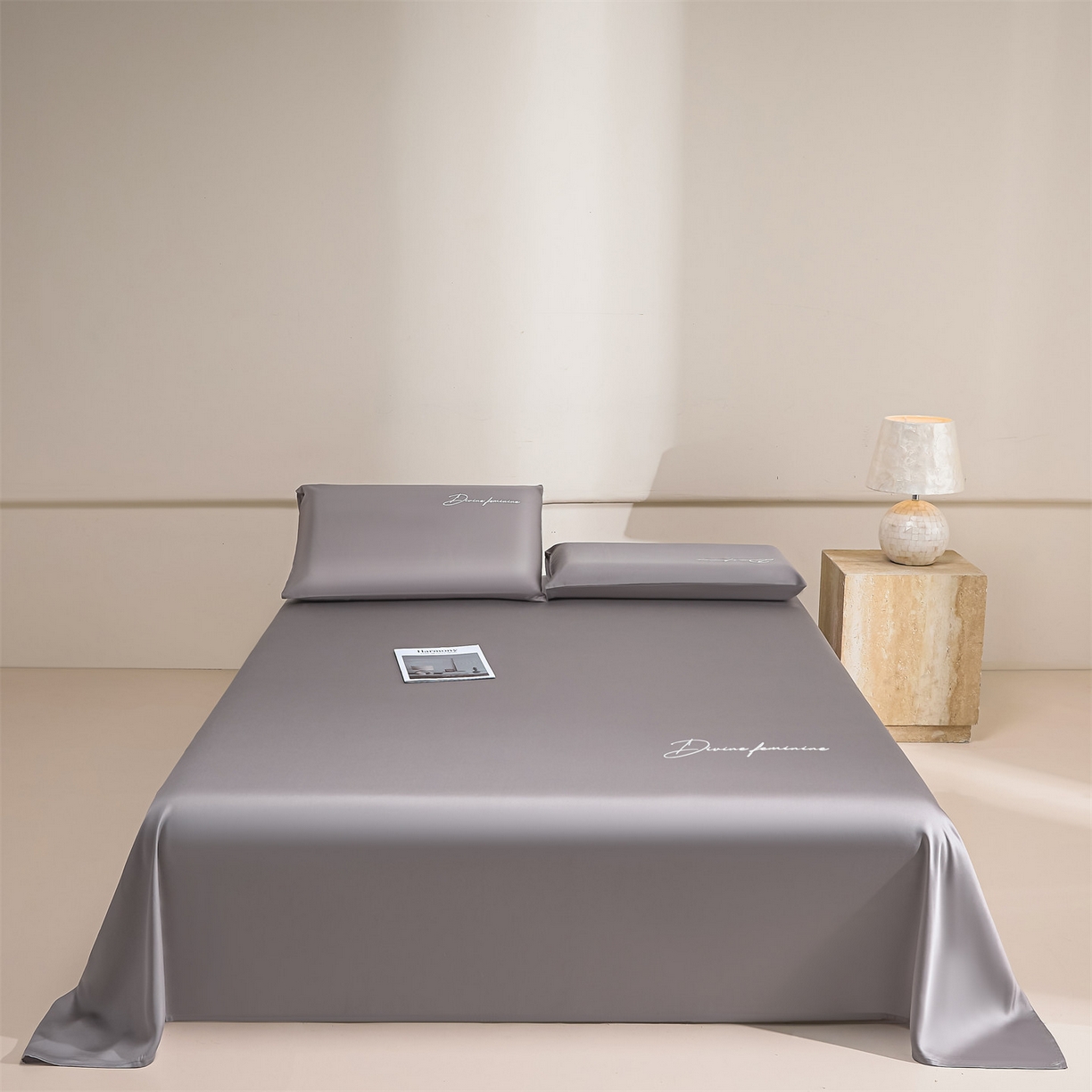 91家纺网 家纺一手货源 找家纺 DC 2026新款莱赛尔天丝轻奢刺绣单品床单 经典灰