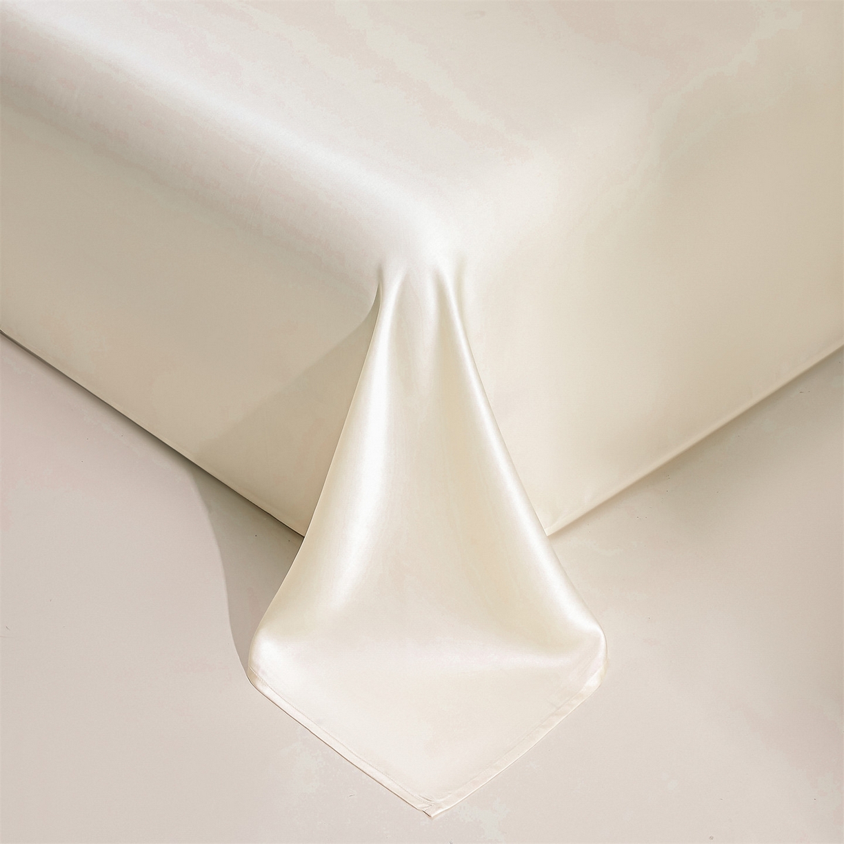 91家纺网 家纺一手货源 找家纺 DC 2026新款莱赛尔天丝轻奢刺绣单品床单 元气白桃