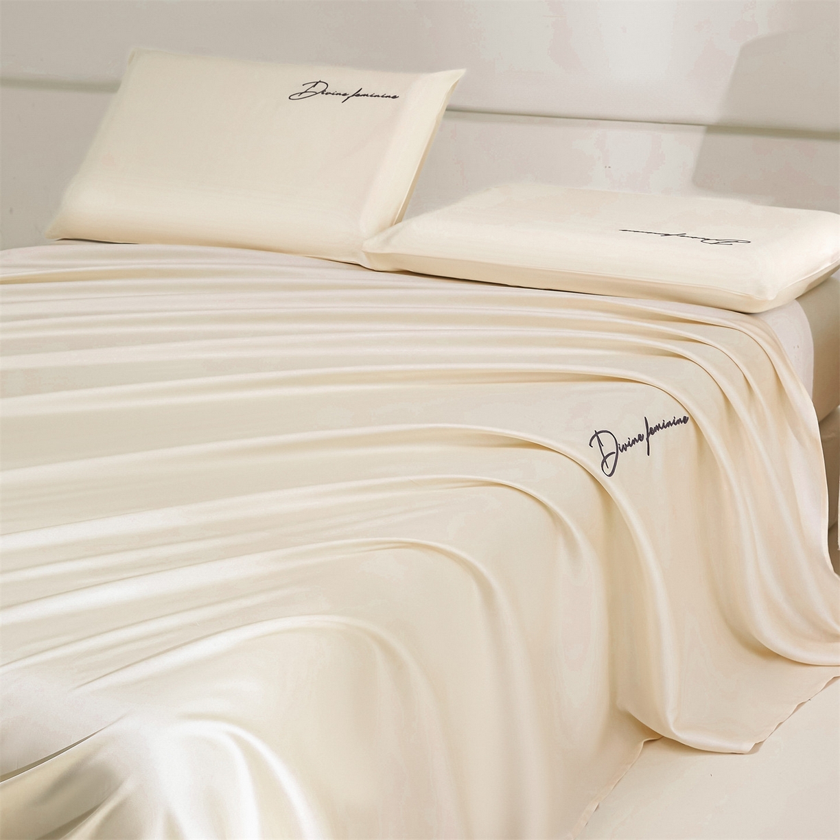 91家纺网 家纺一手货源 找家纺 DC 2026新款莱赛尔天丝轻奢刺绣单品床单 元气白桃