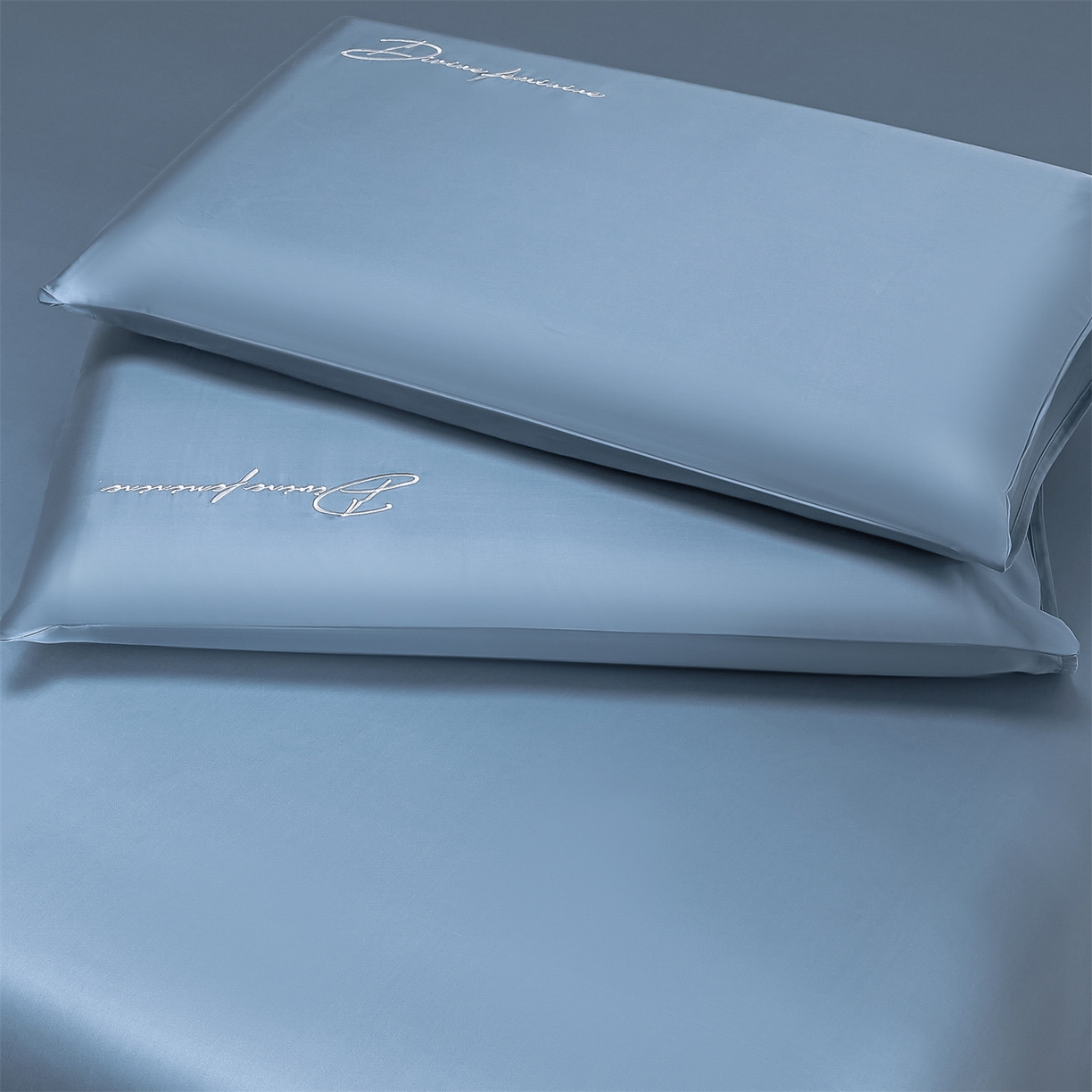 91家纺网 家纺一手货源 找家纺 DC 2026新款莱赛尔天丝轻奢刺绣单品床单 梵高蓝