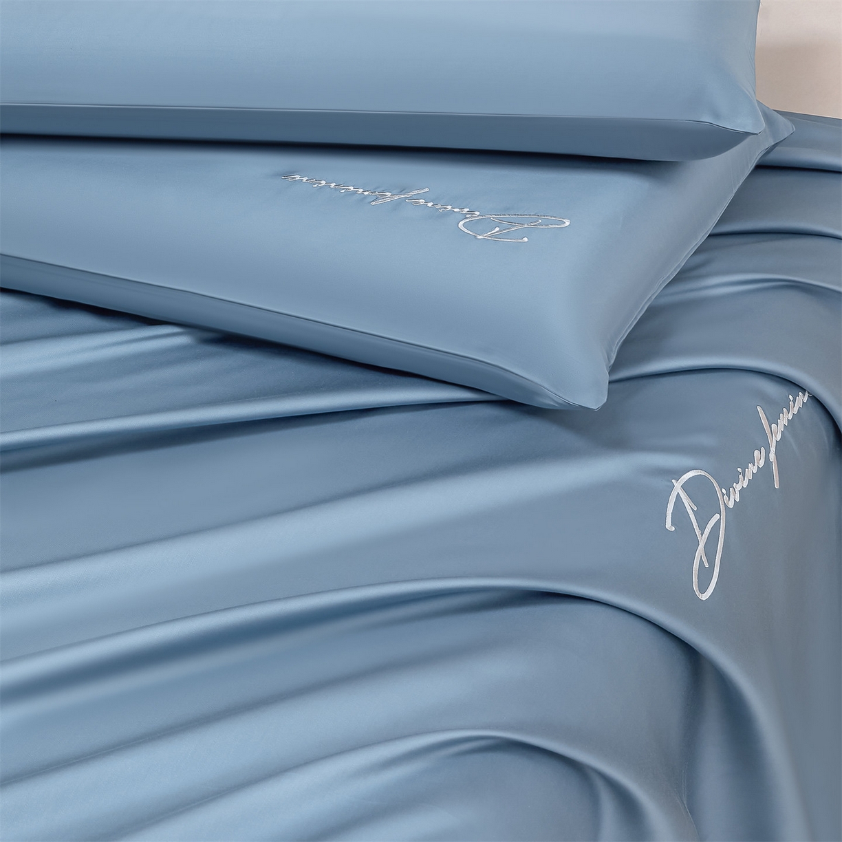 91家纺网 家纺一手货源 找家纺 DC 2026新款莱赛尔天丝轻奢刺绣单品床单 梵高蓝