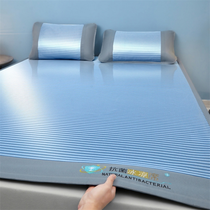 91家纺网 家纺一手货源 找家纺 （总）航途席业 2026新款抗菌冰凉席饼干条纹无纺布凉席席子