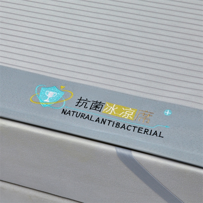 91家纺网 家纺一手货源 找家纺 航途席业 2026新款抗菌冰凉席饼干条纹无纺布凉席席子 素夏 绅士灰