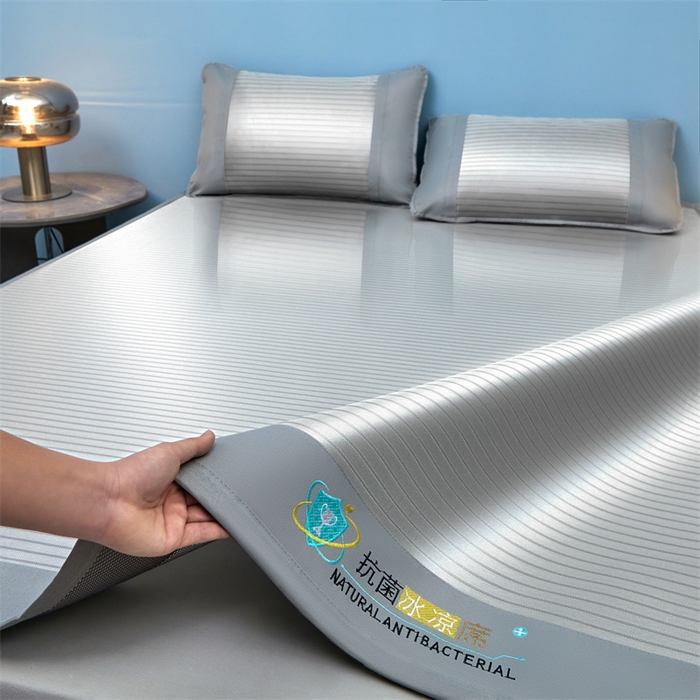 91家纺网 家纺一手货源 找家纺 航途席业 2026新款抗菌冰凉席饼干条纹无纺布凉席席子 素夏 绅士灰