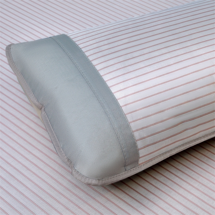 91家纺网 家纺一手货源 找家纺 航途席业 2026新款抗菌冰凉席饼干条纹无纺布凉席席子 素夏 树莓粉