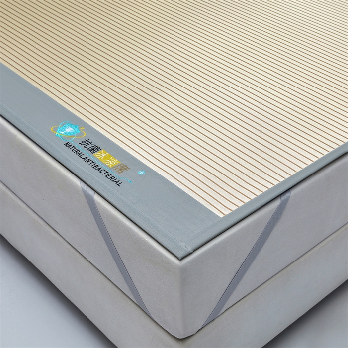 91家纺网 家纺一手货源 找家纺 航途席业 2026新款抗菌冰凉席饼干条纹无纺布凉席席子 素夏 星光银