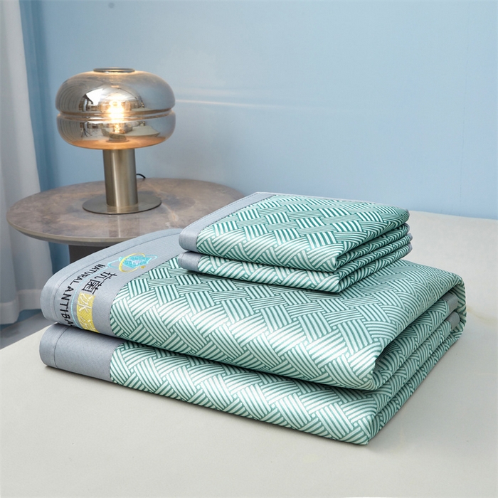 91家纺网 家纺一手货源 找家纺 航途席业 2026新款抗菌冰凉席饼干条纹无纺布凉席席子 思绪 薄荷绿