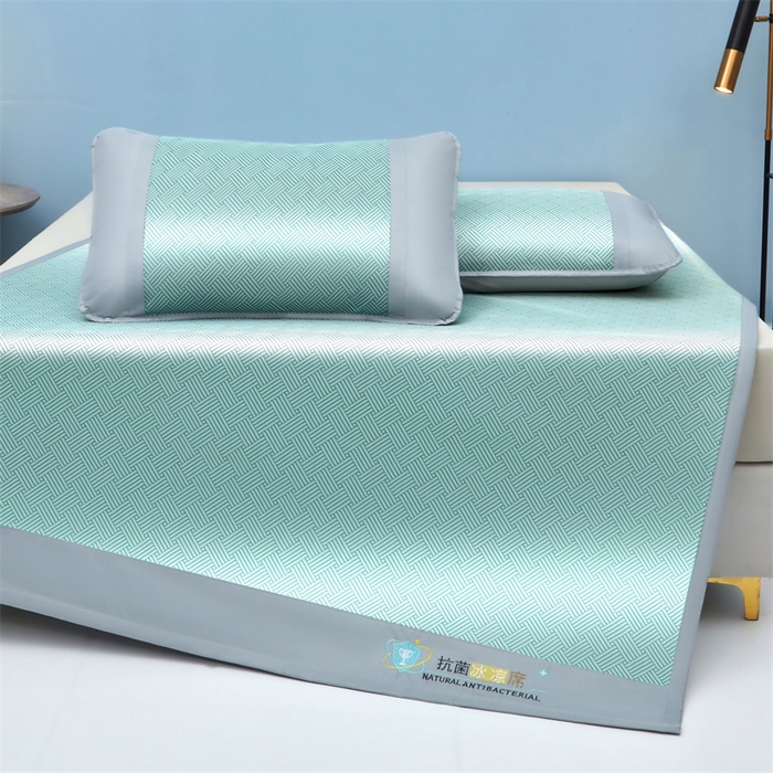 91家纺网 家纺一手货源 找家纺 航途席业 2026新款抗菌冰凉席饼干条纹无纺布凉席席子 思绪 薄荷绿