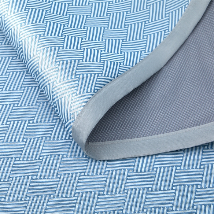 91家纺网 家纺一手货源 找家纺 航途席业 2026新款抗菌冰凉席饼干条纹无纺布凉席席子 思绪 静谧蓝