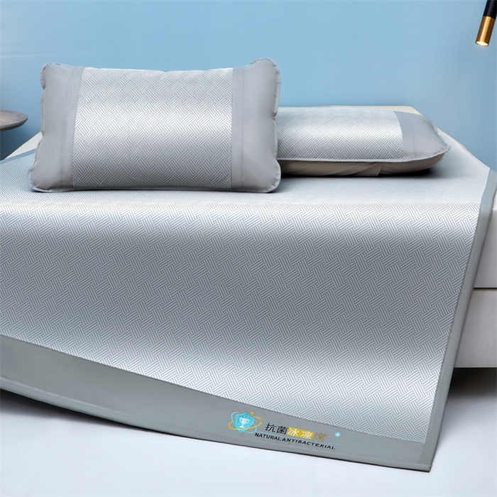 91家纺网 家纺一手货源 找家纺 航途席业 2026新款抗菌冰凉席饼干条纹无纺布凉席席子 思绪 绅士灰