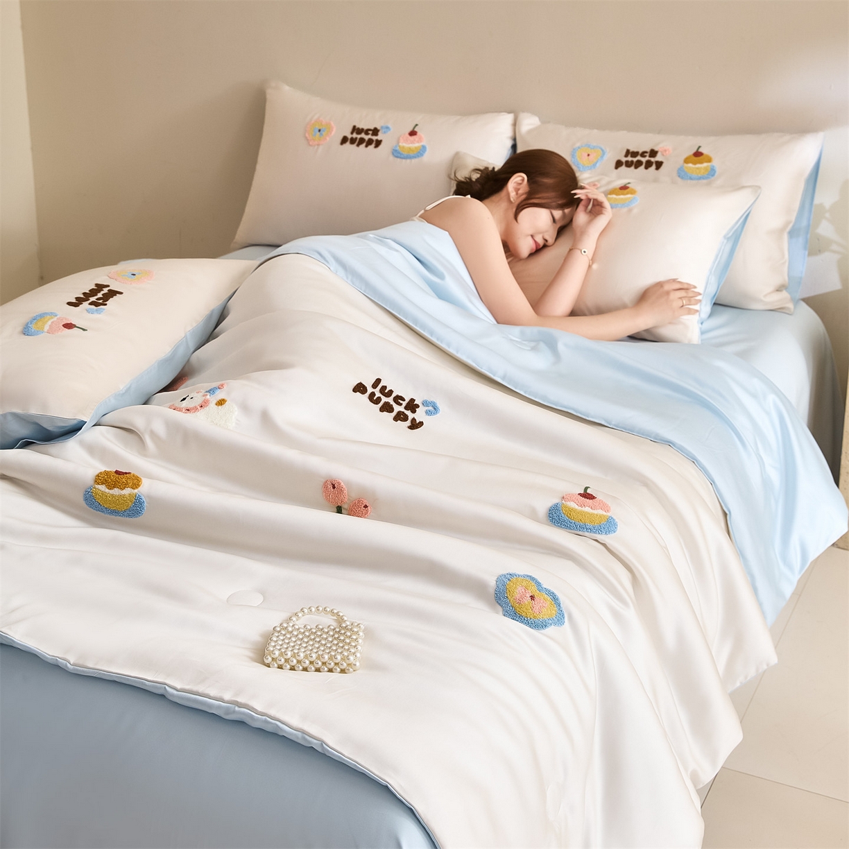 91家纺网 家纺一手货源 找家纺 （总）DC 2026新款A类兰精天丝毛巾绣系列夏被四件套