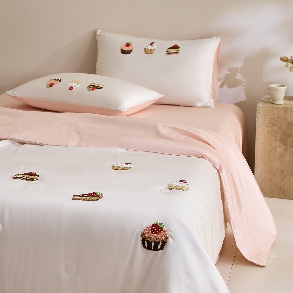 91家纺网 家纺一手货源 找家纺 （总）DC 2026新款A类兰精天丝毛巾绣系列夏被四件套