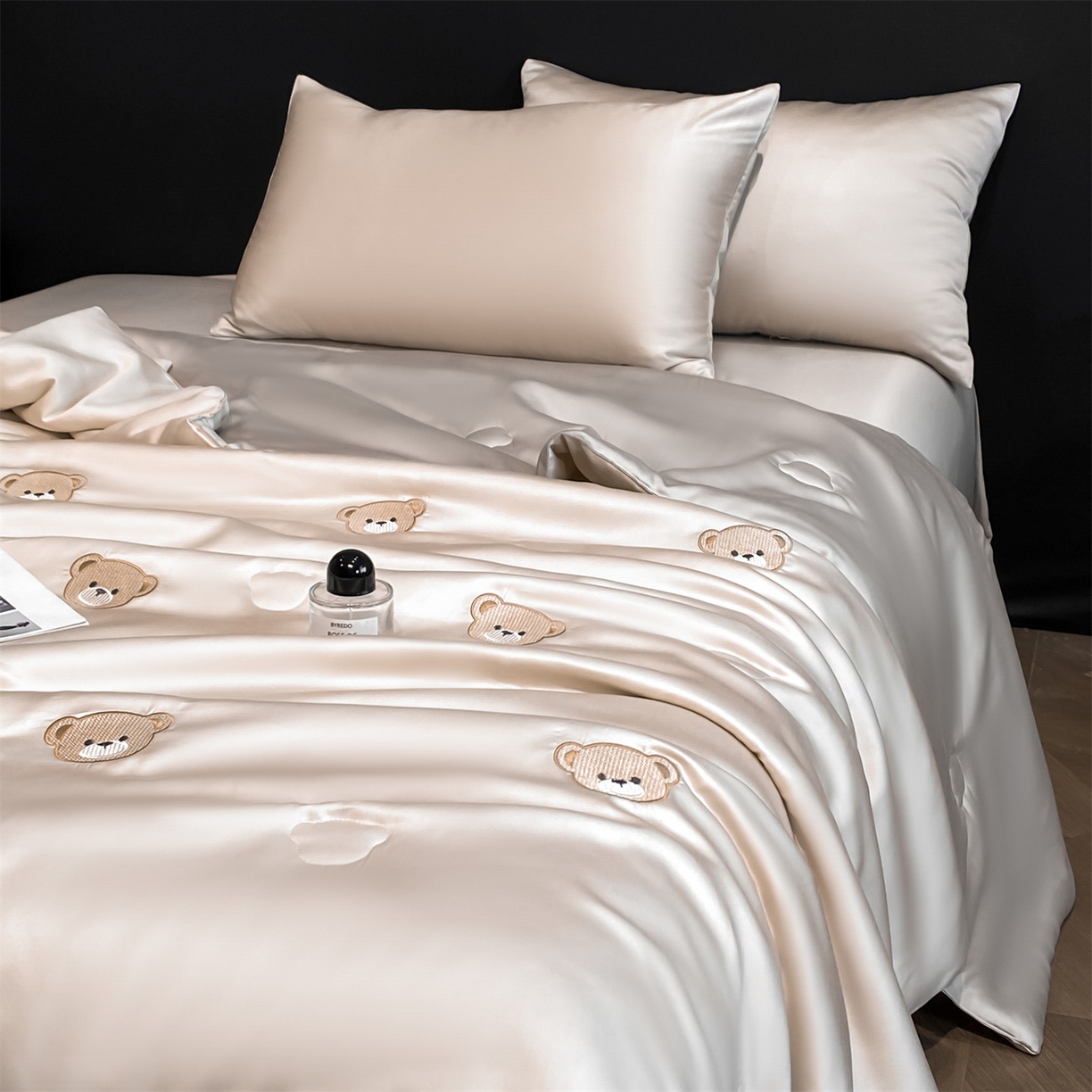 91家纺网 家纺一手货源 找家纺 （总）无界 2026新款水洗真丝夏被-散点-贝尔