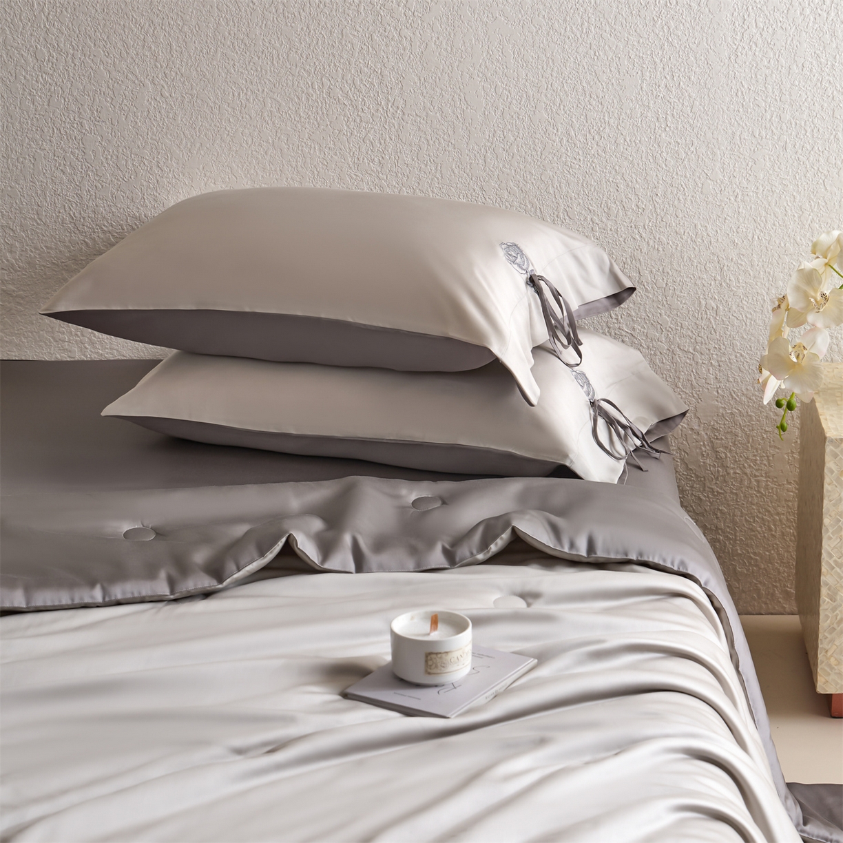 91家纺网 家纺一手货源 找家纺 （总）DC 2026新款A类兰精天丝玫瑰压线抽绳款夏被四件套--日落玫瑰系列