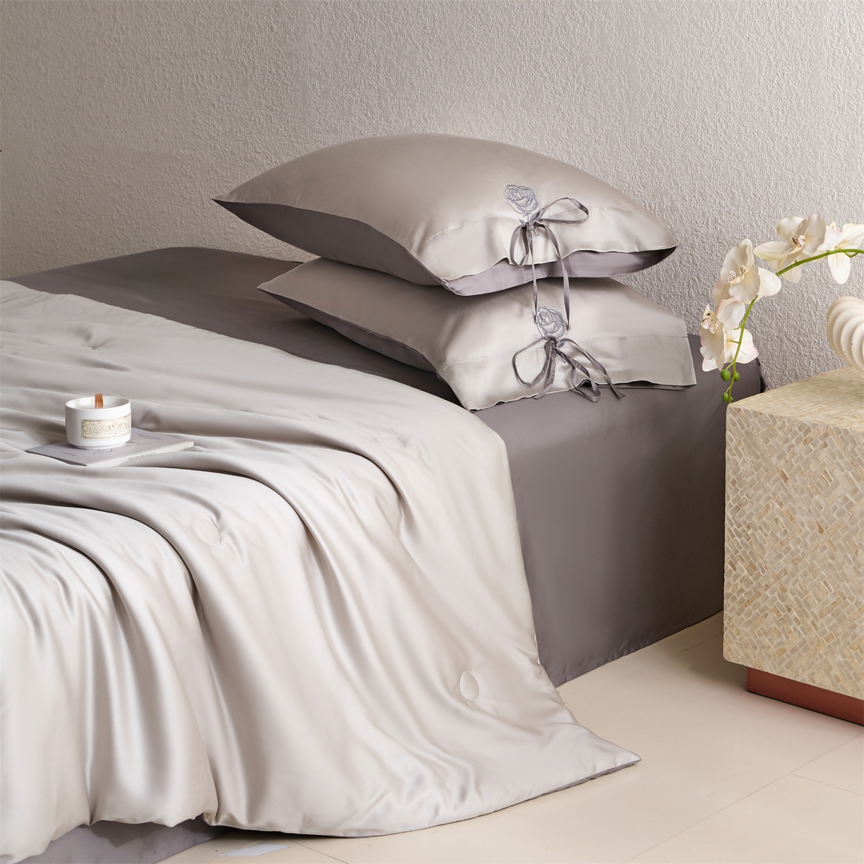 91家纺网 家纺一手货源 找家纺 （总）DC 2026新款A类兰精天丝玫瑰压线抽绳款夏被四件套--日落玫瑰系列