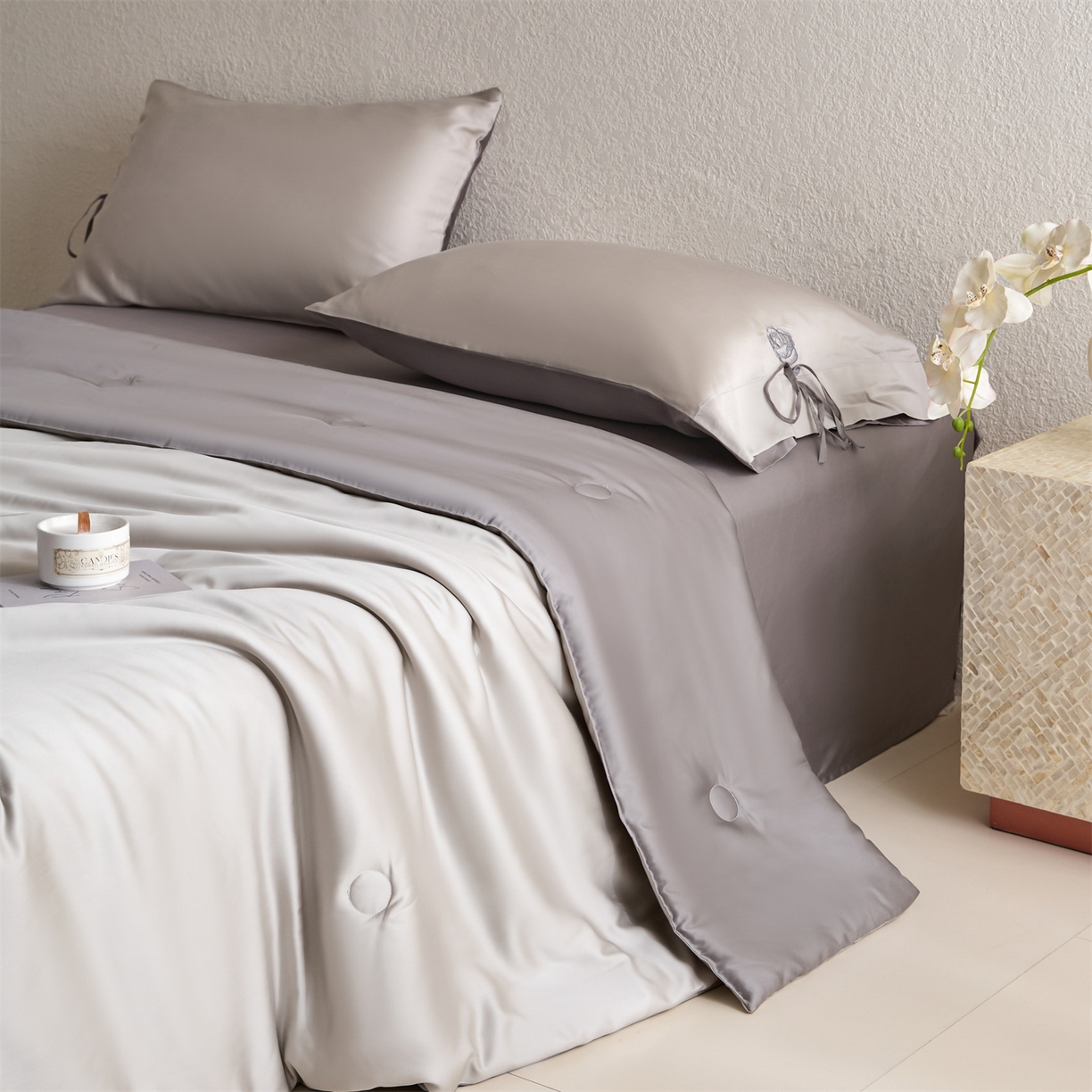 91家纺网 家纺一手货源 找家纺 （总）DC 2026新款A类兰精天丝玫瑰压线抽绳款夏被四件套--日落玫瑰系列