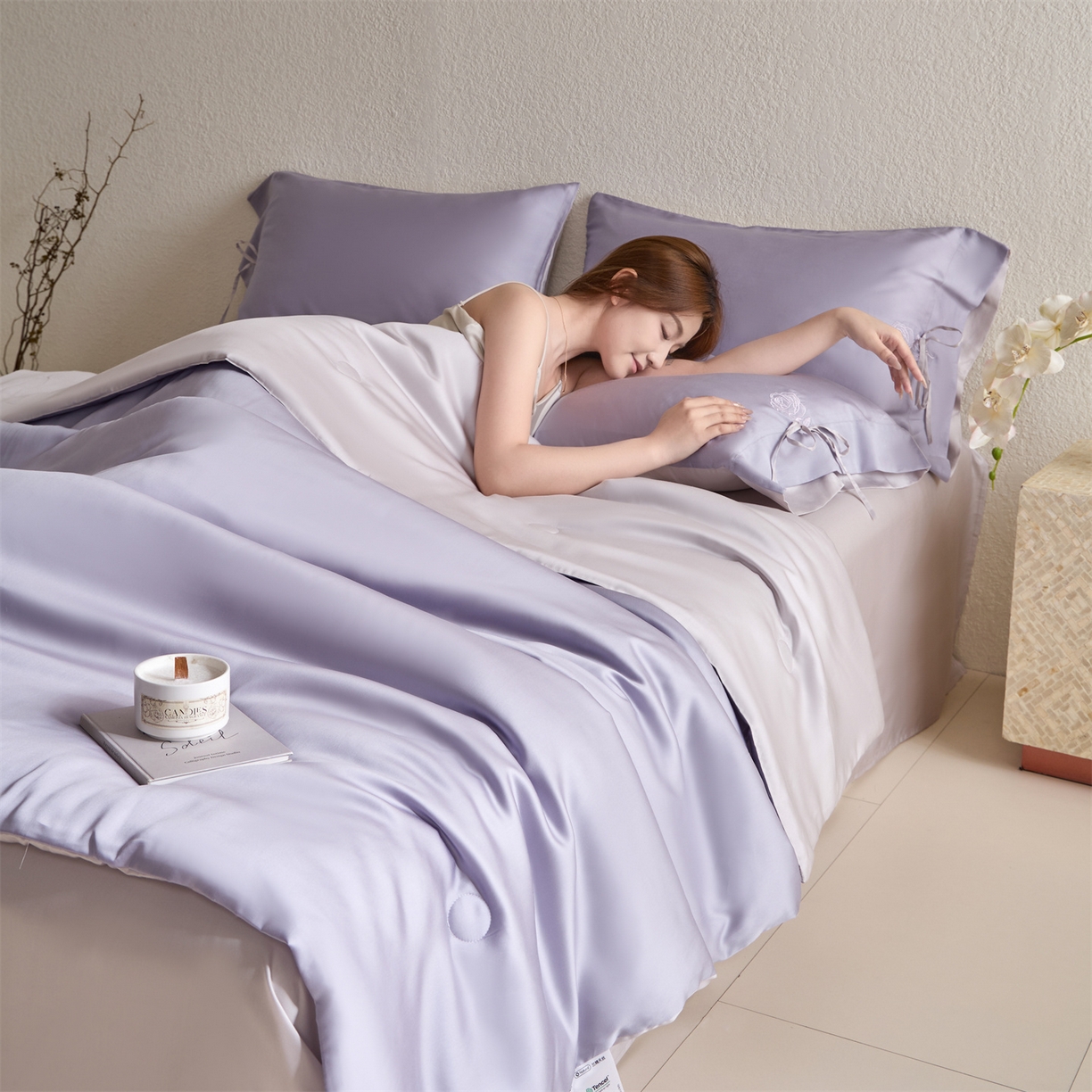 91家纺网 家纺一手货源 找家纺 DC 2026新款A类兰精天丝玫瑰压线抽绳款夏被四件套--日落玫瑰系列 风信紫+流沙灰