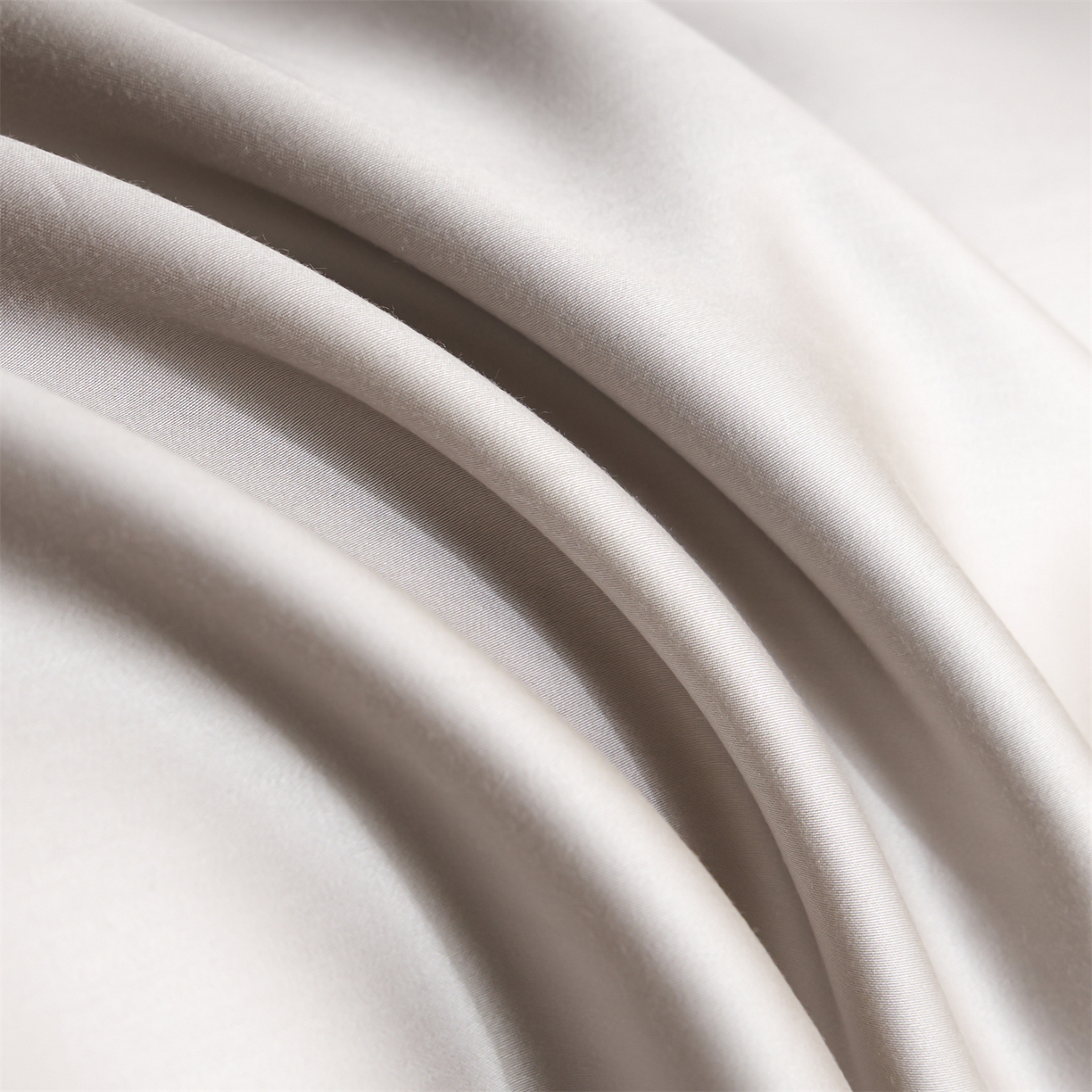 91家纺网 家纺一手货源 找家纺 DC 2026新款A类兰精天丝玫瑰压线抽绳款夏被四件套--日落玫瑰系列 冰川灰+经典灰