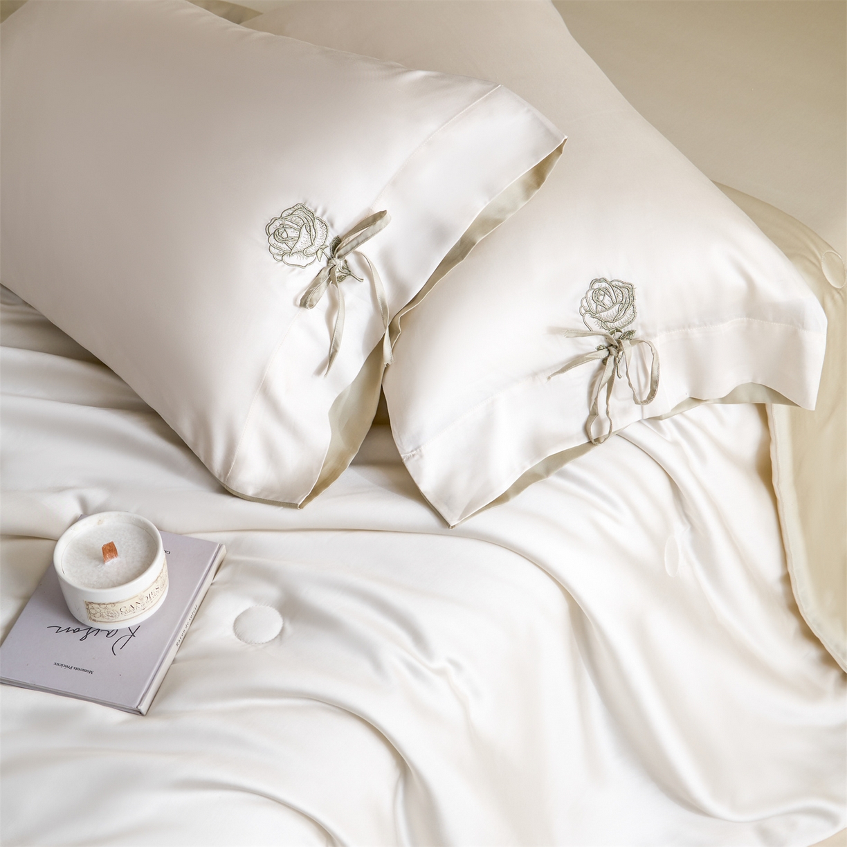 91家纺网 家纺一手货源 找家纺 DC 2026新款A类兰精天丝玫瑰压线抽绳款夏被四件套--日落玫瑰系列 元气白桃+桉树绿