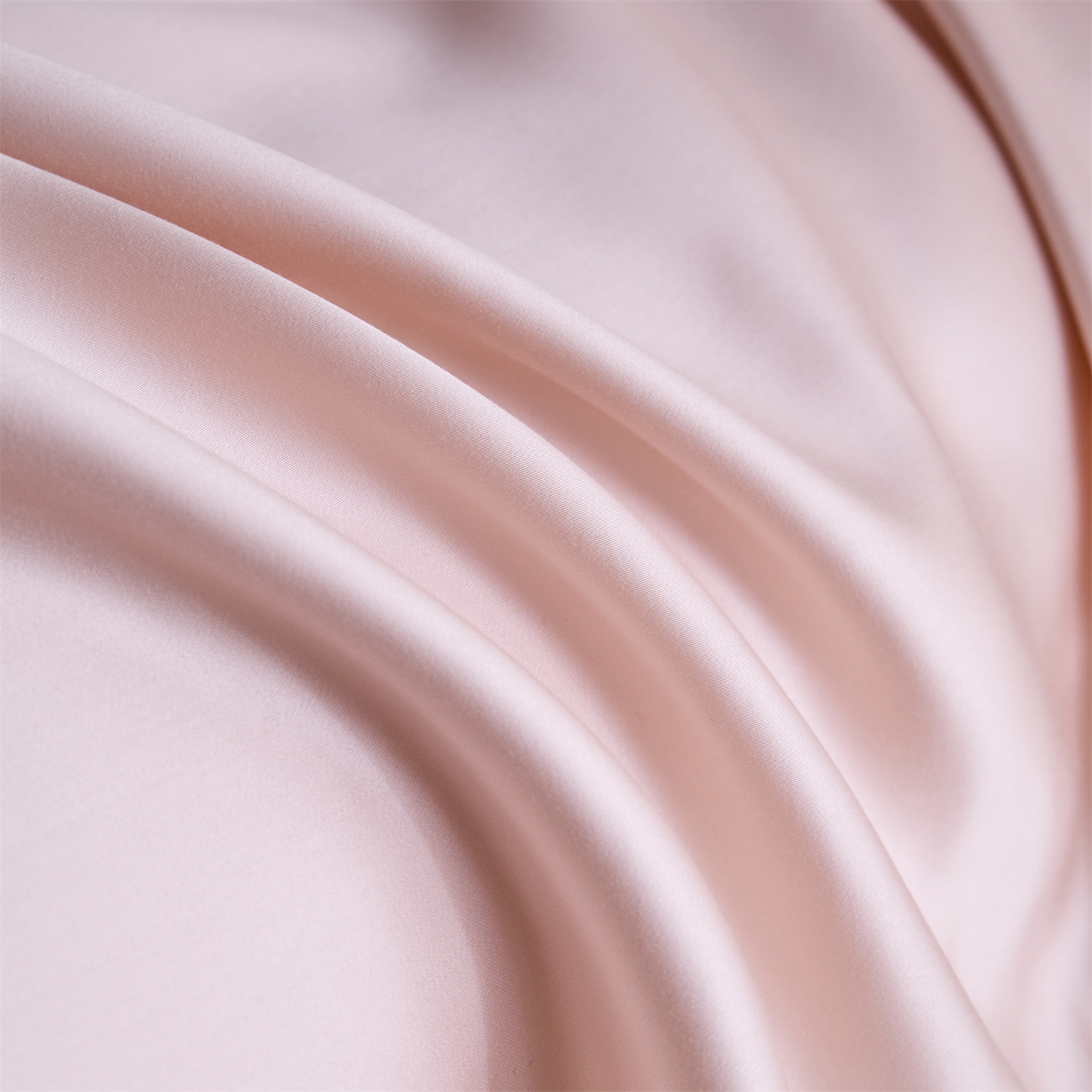 91家纺网 家纺一手货源 找家纺 DC 2026新款A类兰精天丝玫瑰压线抽绳款夏被四件套--日落玫瑰系列 冰雾粉+卡其