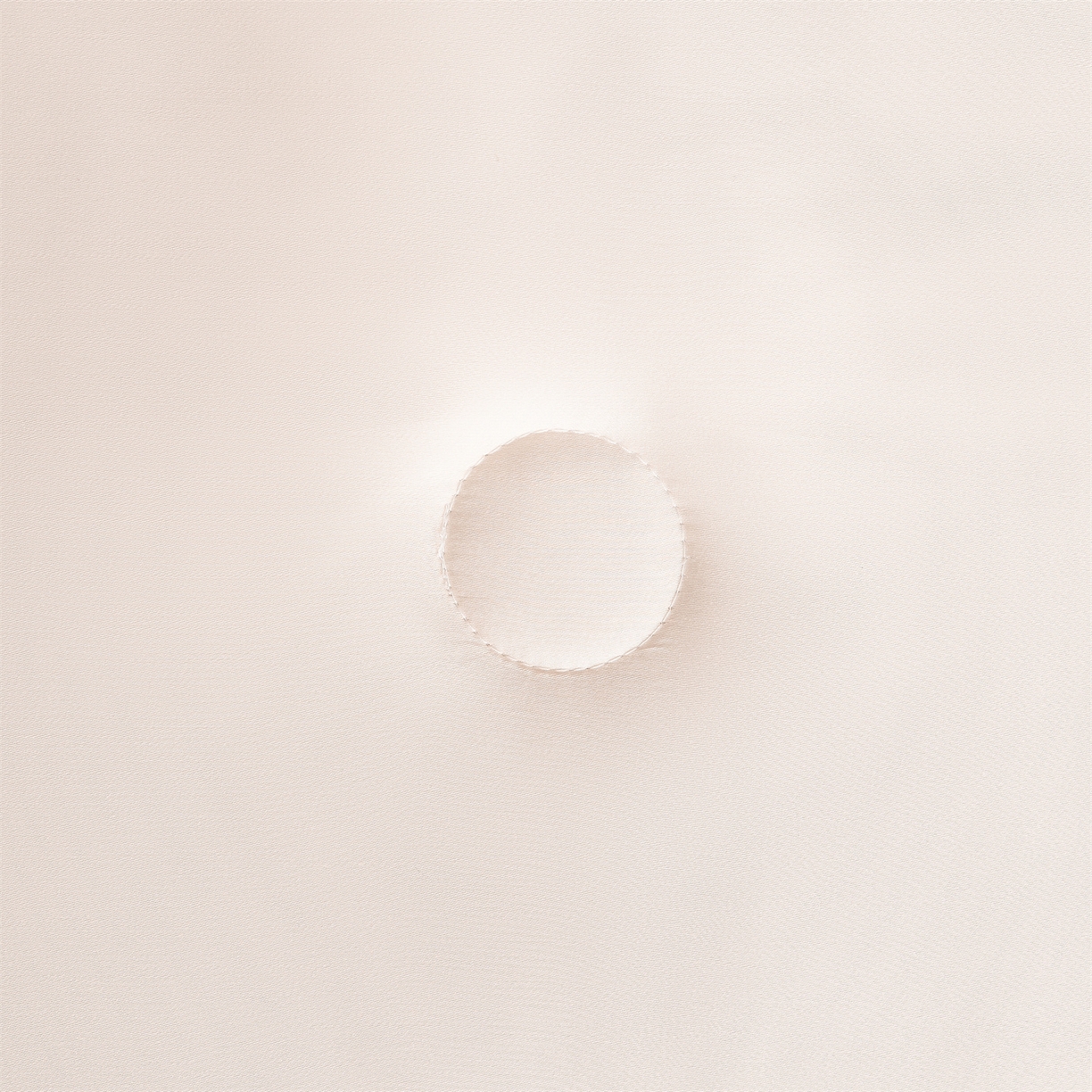 91家纺网 家纺一手货源 找家纺 DC 2026新款A类兰精天丝玫瑰压线抽绳款夏被四件套--日落玫瑰系列 杏白-素粉