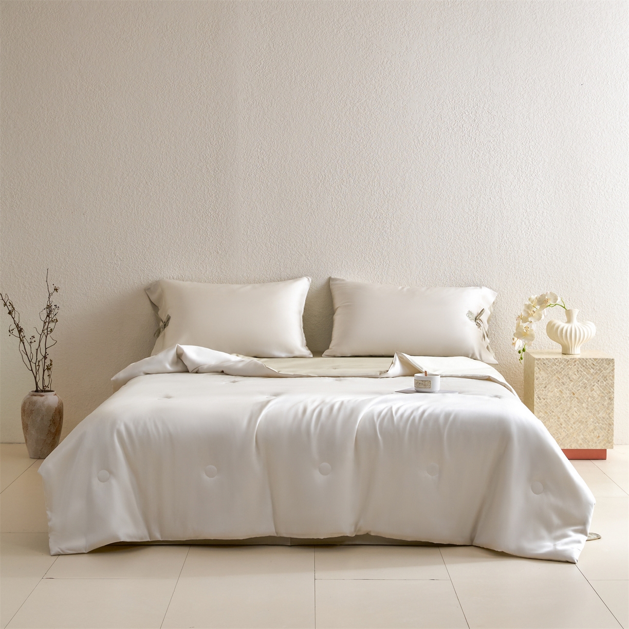 91家纺网 家纺一手货源 找家纺 DC 2026新款A类兰精天丝玫瑰压线抽绳款夏被四件套--日落玫瑰系列 元气白桃+桉树绿