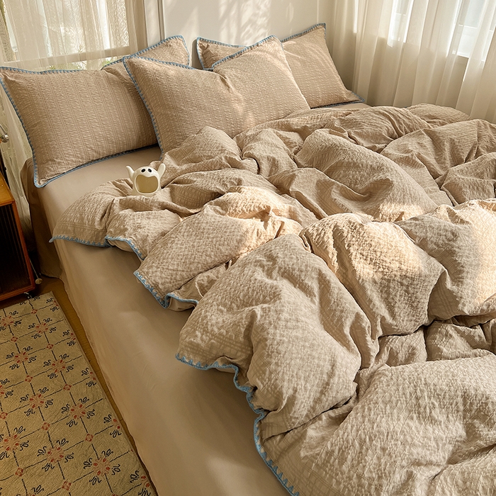 91家纺网 家纺一手货源 找家纺 鑫佳居 2026新款纯色三角针四件套 三角针-焦糖奶茶