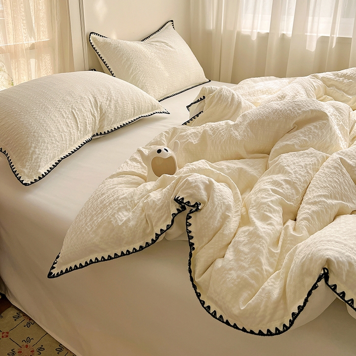 91家纺网 家纺一手货源 找家纺 鑫佳居 2026新款纯色三角针四件套 三角针-奶芙云朵