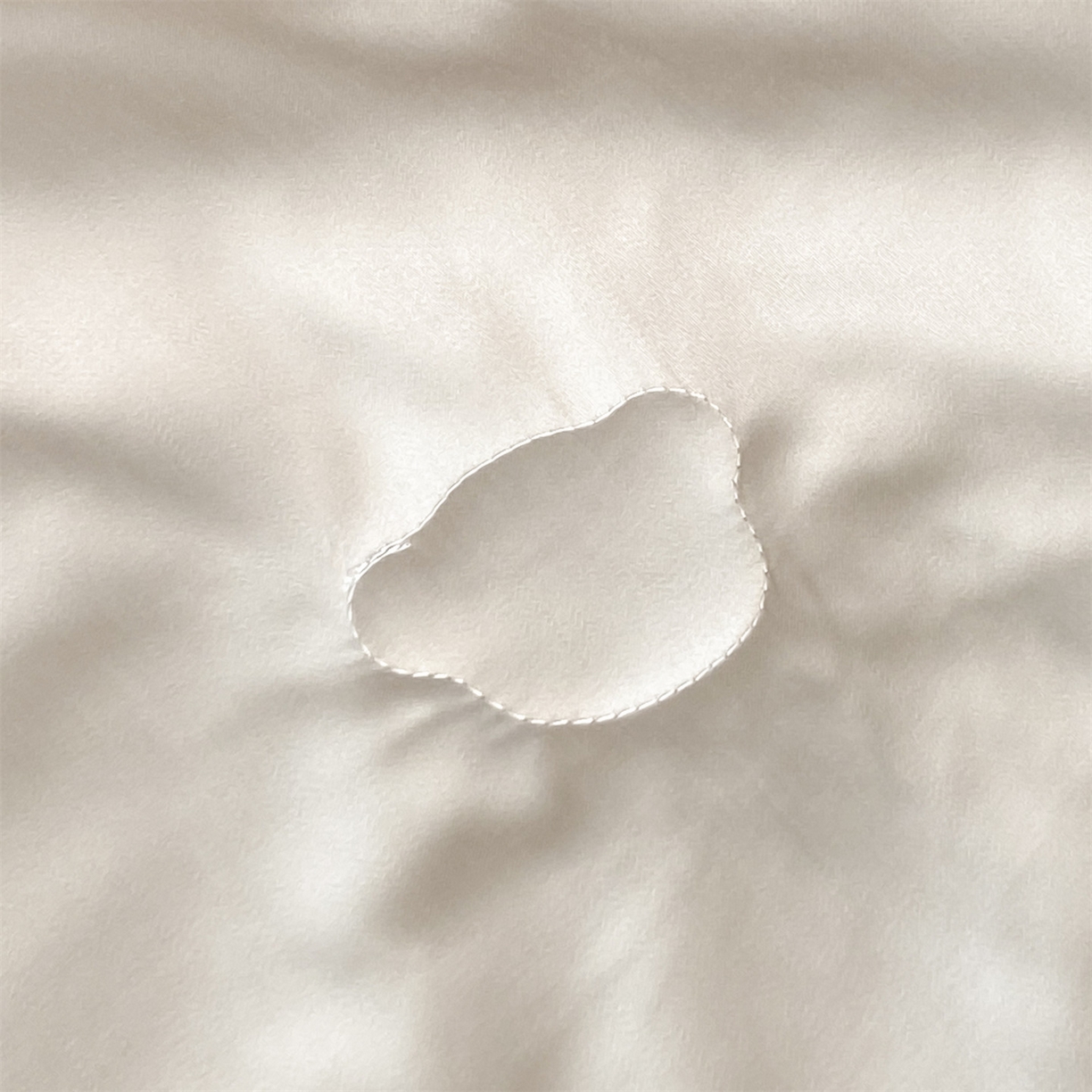 91家纺网 家纺一手货源 找家纺 无界 2026新款水洗真丝夏被-散点-贝尔 贝尔 冰川灰+中灰（小熊）