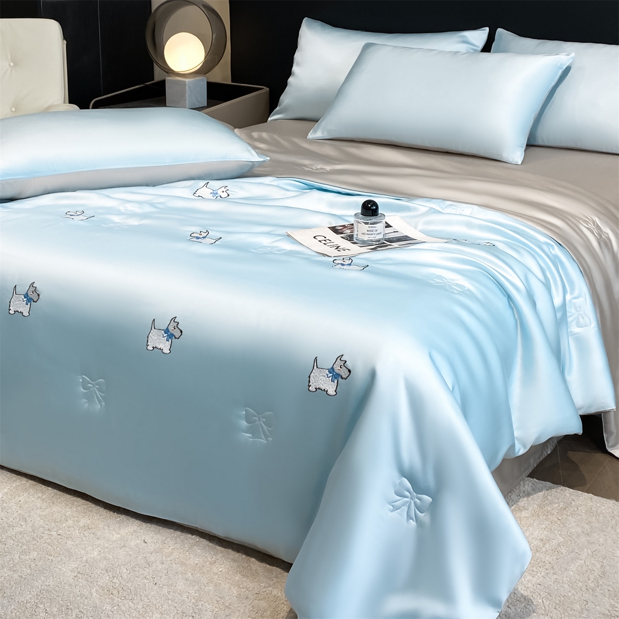 91家纺网 家纺一手货源 找家纺 无界 2026新款水洗真丝夏被-散点-贝尔 贝尔 淡海蓝+冰川灰（小狗）