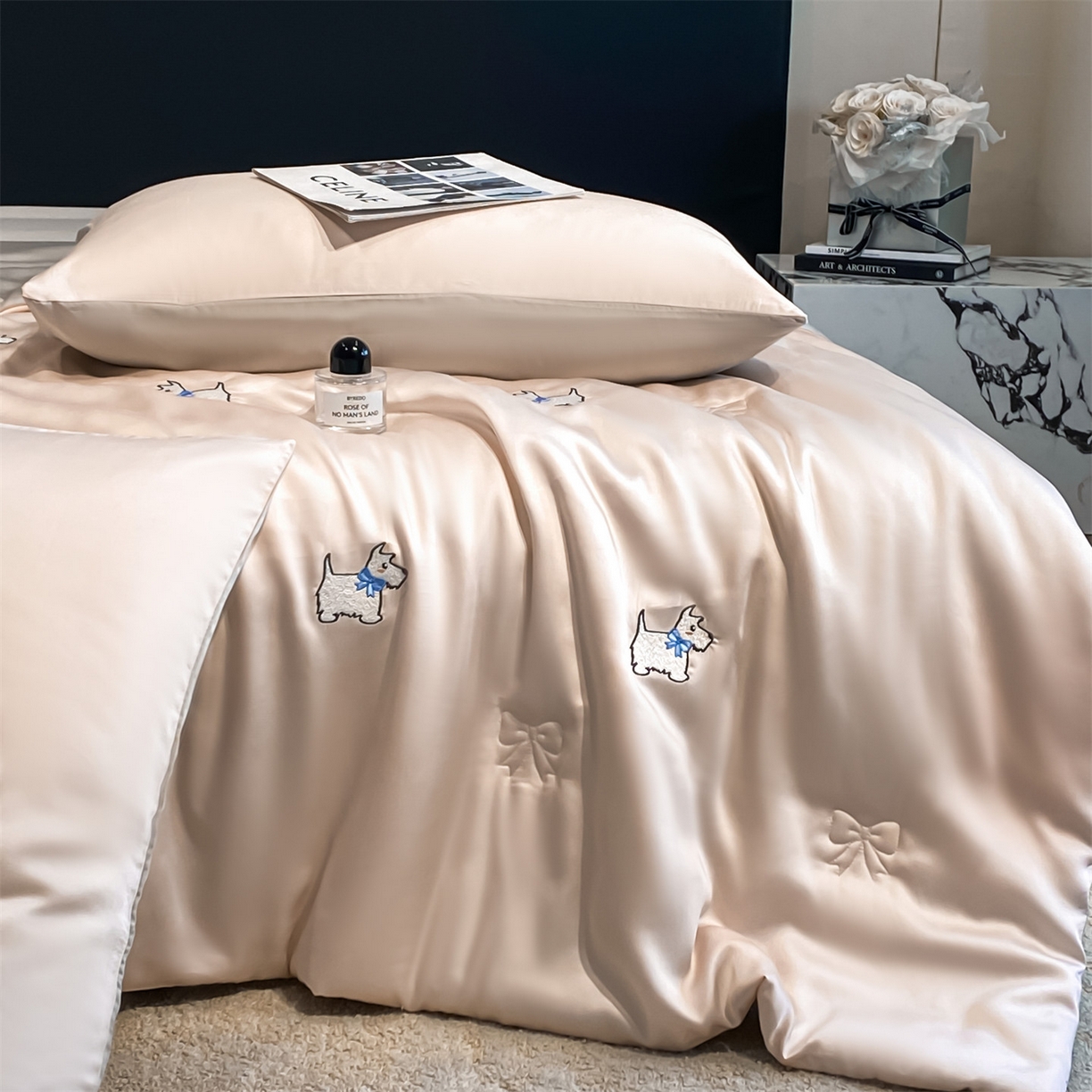 91家纺网 家纺一手货源 找家纺 无界 2026新款水洗真丝夏被-散点-贝尔 贝尔 素粉+冰川灰（小狗）