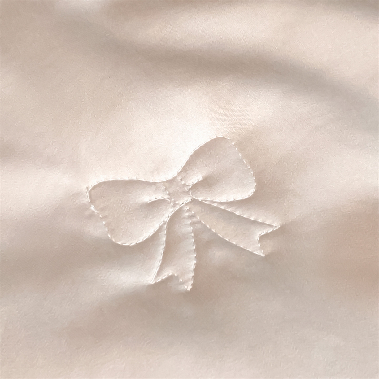 91家纺网 家纺一手货源 找家纺 无界 2026新款水洗真丝夏被-散点-贝尔 贝尔 素粉+冰川灰（小狗）