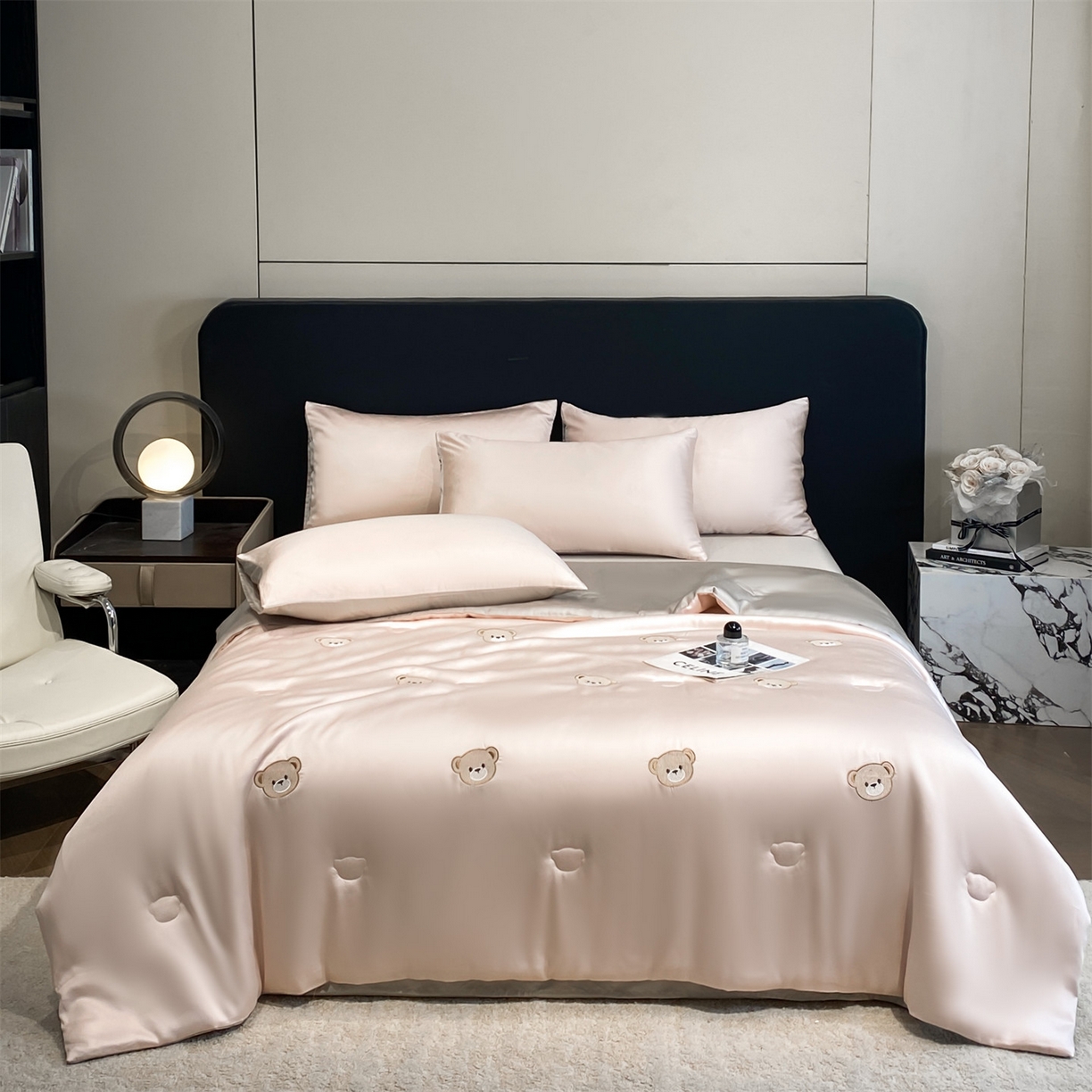 91家纺网 家纺一手货源 找家纺 无界 2026新款水洗真丝夏被-散点-贝尔 贝尔 素粉+冰川灰（小熊）