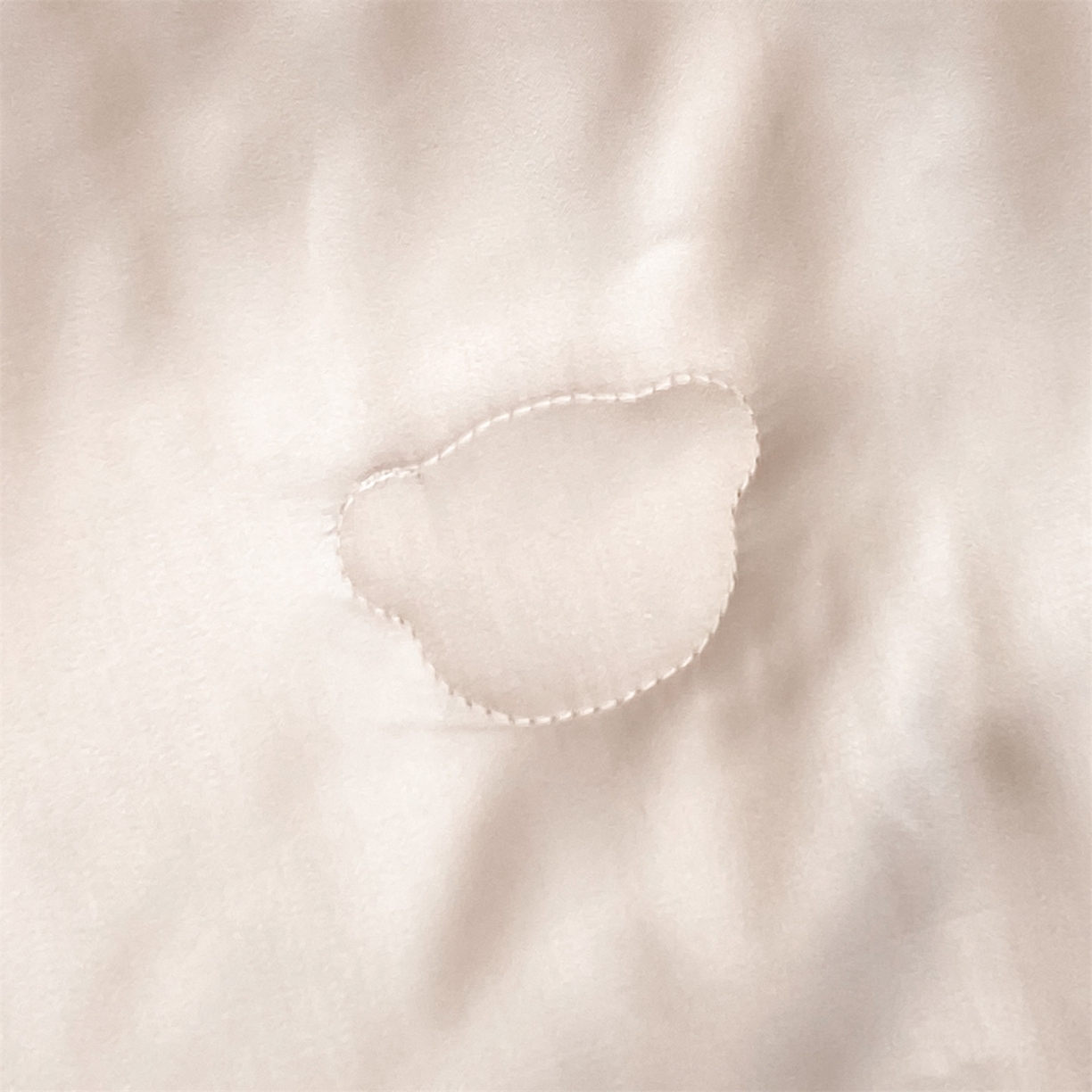 91家纺网 家纺一手货源 找家纺 无界 2026新款水洗真丝夏被-散点-贝尔 贝尔 素粉+冰川灰（小熊）