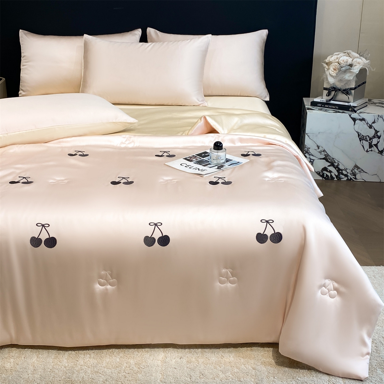 91家纺网 家纺一手货源 找家纺 无界 2026新款水洗真丝夏被-散点-贝尔 贝尔 素粉+杏白（樱桃）