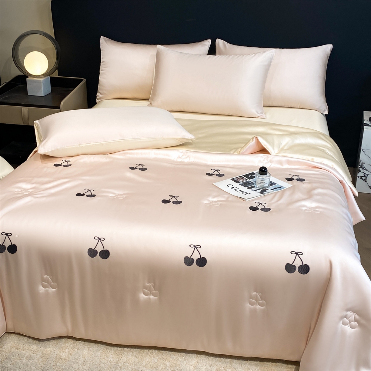 91家纺网 家纺一手货源 找家纺 无界 2026新款水洗真丝夏被-散点-贝尔 贝尔 素粉+杏白（樱桃）