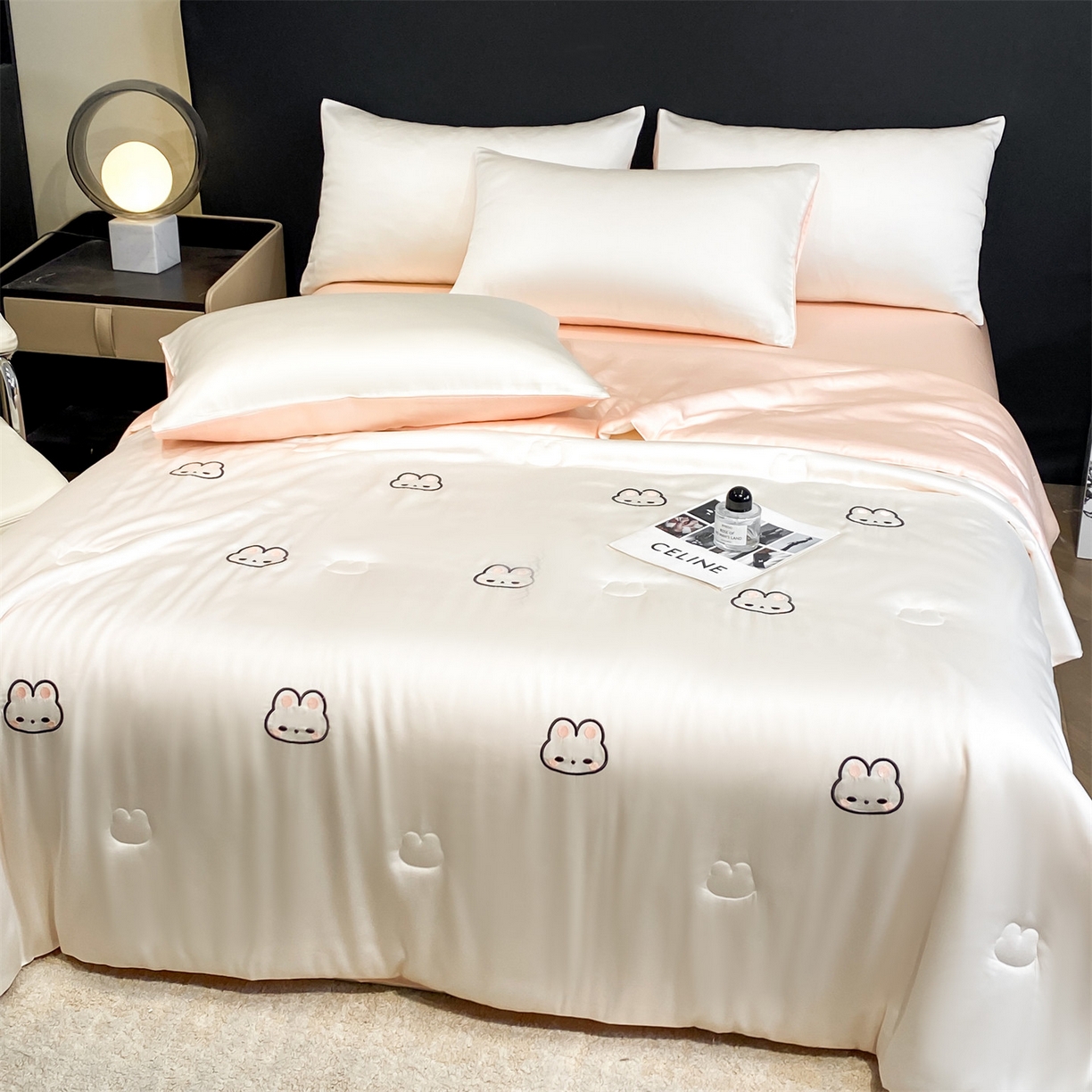 91家纺网 家纺一手货源 找家纺 无界 2026新款水洗真丝夏被-散点-贝尔 贝尔 元气白桃+半熟蜜桃（兔子）