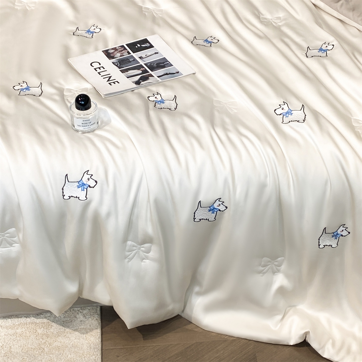91家纺网 家纺一手货源 找家纺 无界 2026新款水洗真丝夏被-散点-贝尔 贝尔 元气白桃+冰川灰（小狗）