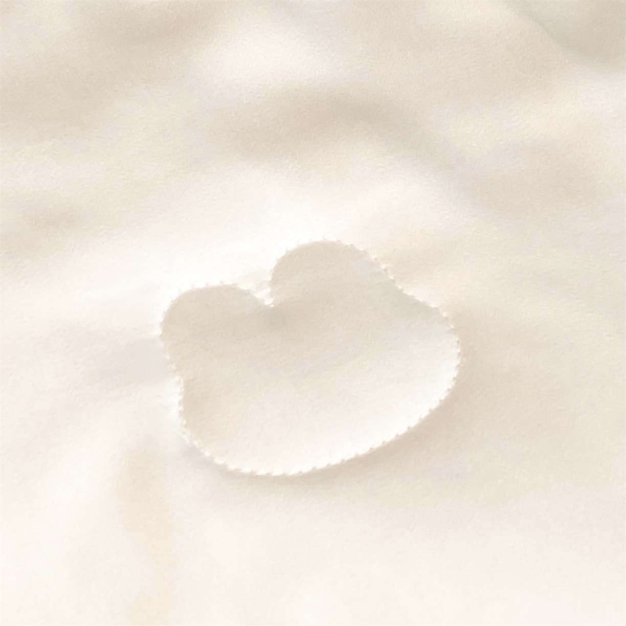 91家纺网 家纺一手货源 找家纺 无界 2026新款水洗真丝夏被-散点-贝尔 贝尔 元气白桃+淡海蓝（兔子）